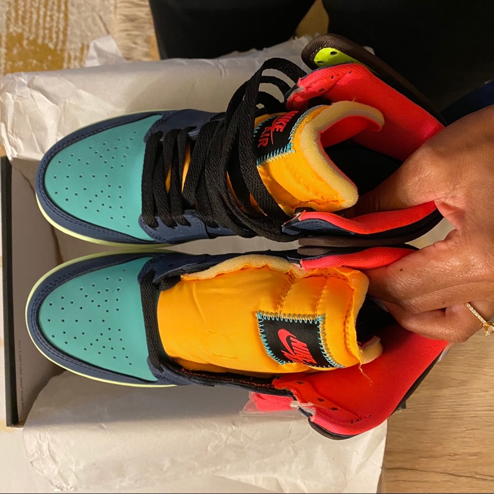 AirJordan 1 Bio-Hack - Picture 4 of 4